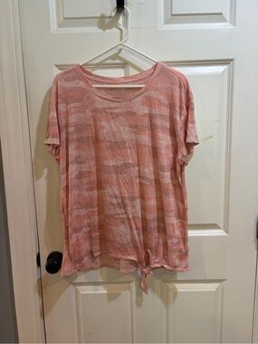 Lucky Brand Pink Camo Tie-Front Short Sleeve Tee